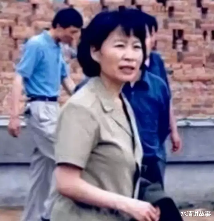 “好色女贪官”尹冬桂落马：沉迷于权色生活，霸占帅气男司机6年