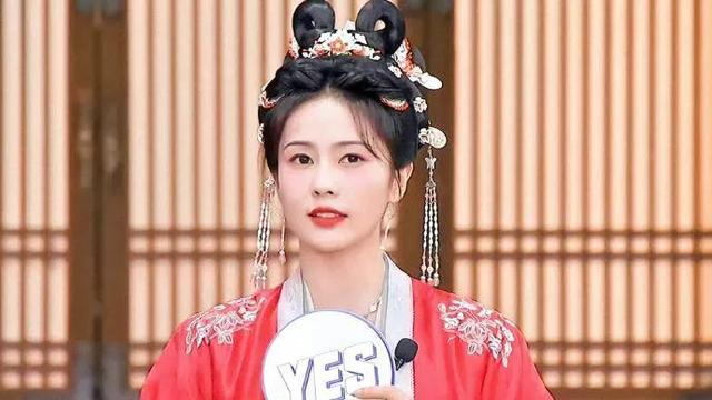 赵丽颖|2022年最受欢迎的8位女星，其中三个姓赵，虞书欣也意外上榜