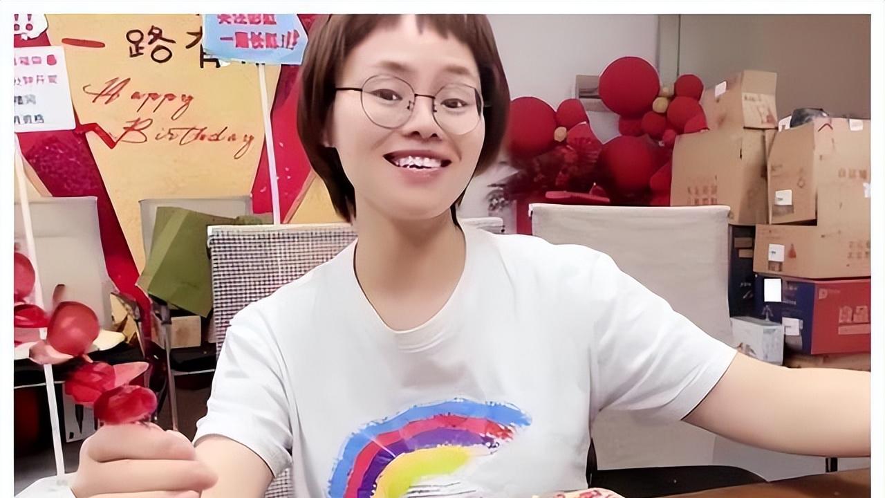 商品房|彩虹夫妇：坐拥豪华别墅，网友感慨同是90后，为何差距这么大？