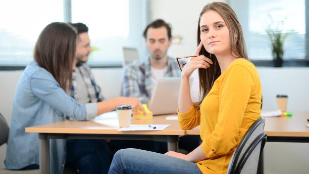 黑丝|职场“潜规则”如何应对？