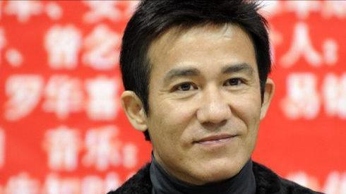 李子雄|演员李子雄：婚后坚持资助家人，二婚娶小23岁娇妻，59岁喜当爹