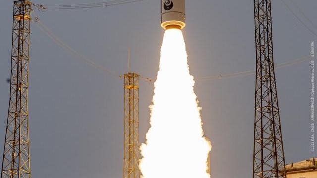 欧洲新织女星火箭发射成功，一箭七星，行星引力拖曳实验很有新意