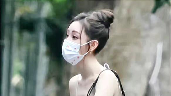 千古玦尘|张天爱录制综艺，扎起丸子头少女感十足，但受感情影响神情憔悴