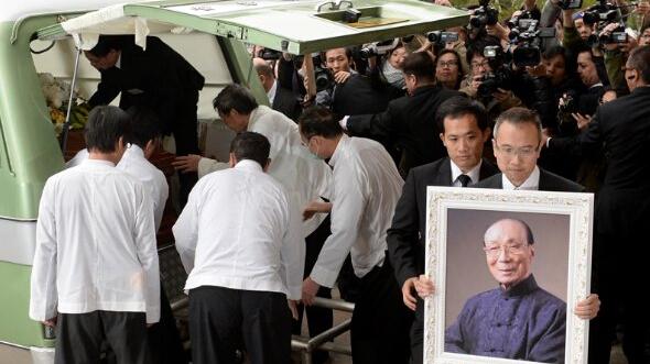 给内地捐出1万多栋楼，107岁去世后，葬礼上却没一位香港富豪来送