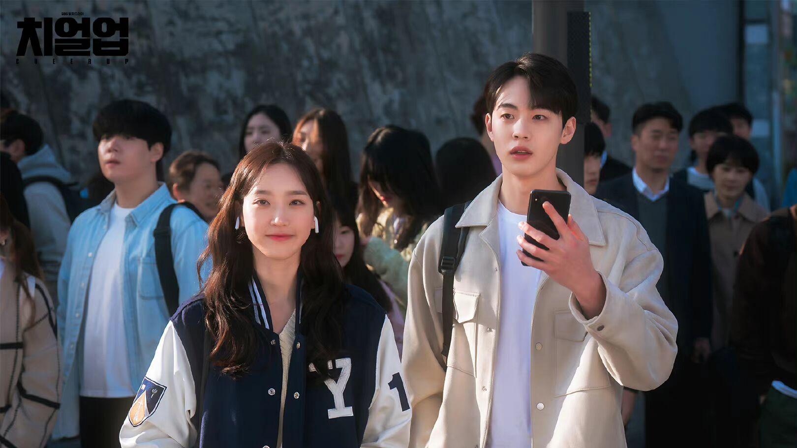 富二代|cheer up：男主如何逆转局面，令女主回绝了富二代男二的告白？