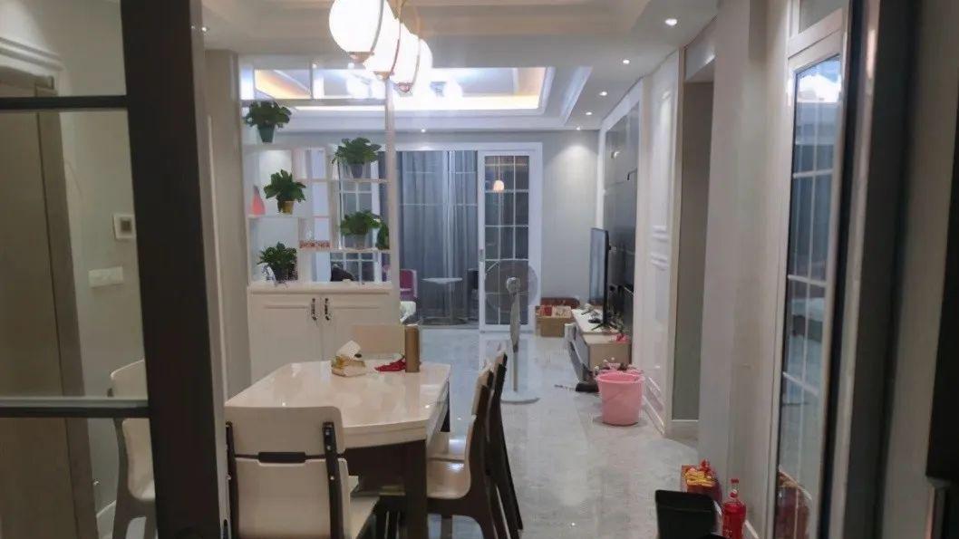 搬新家，终于有套属于自己的房子，自己装修很漂亮，太幸福了