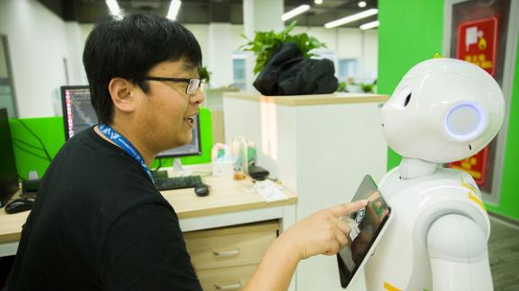 人与人|职场中，别把自己的脾气不当回事