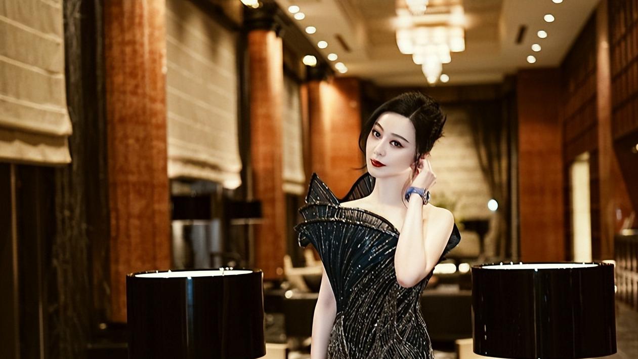 范冰冰|41岁范冰冰「水蛇腰」复出被嫌弃，网友：修成妖怪了