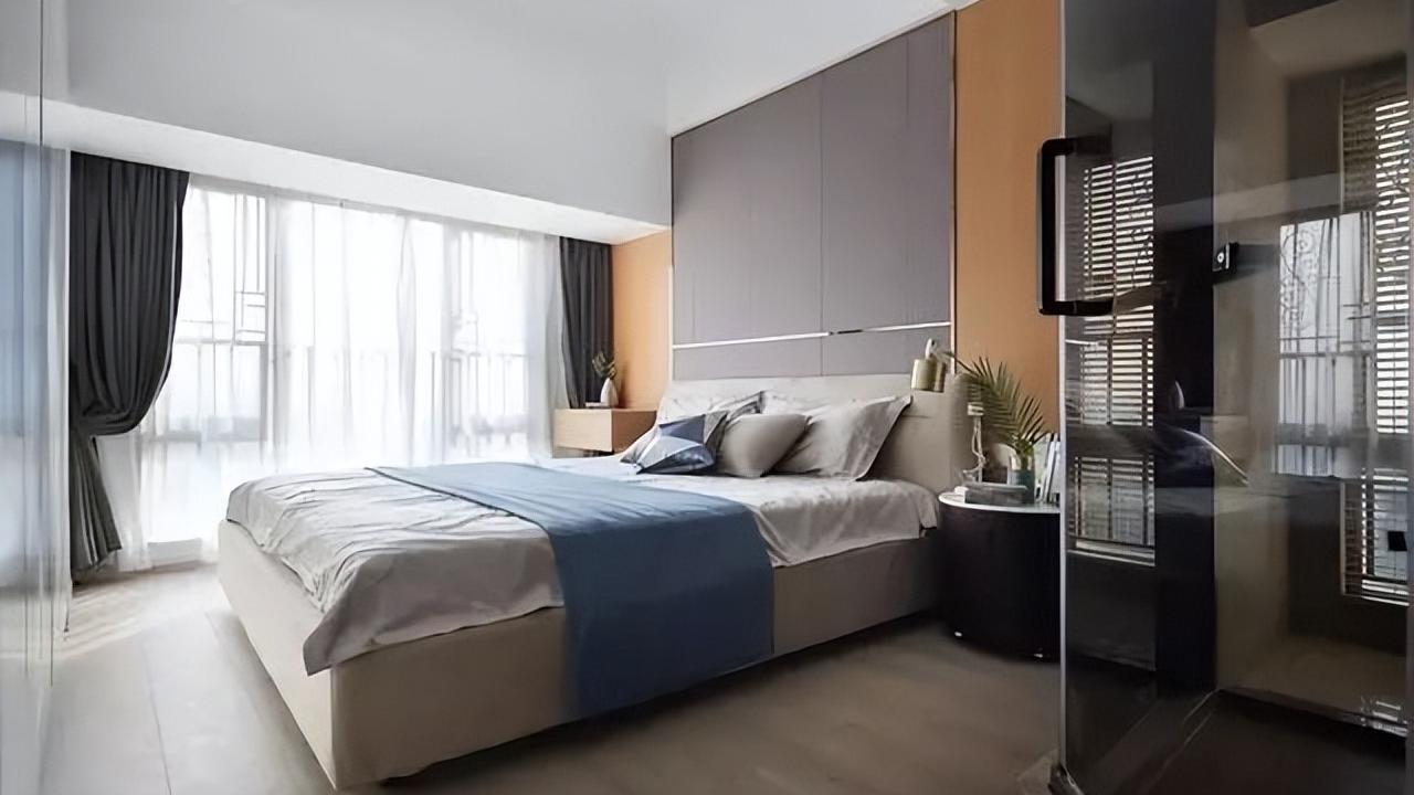 不规则的112㎡现代简约风三房，简单舒适的软装，充满了格调感