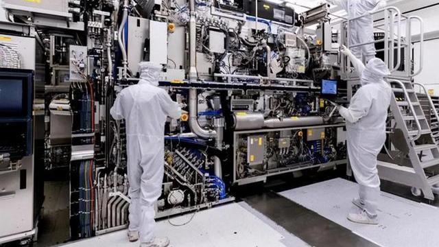 芯片|超290亿颗芯片！78台光刻机！所以ASML的态度开始硬气了？