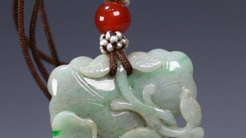 翡翠|回流 老翡翠荷叶牌一对