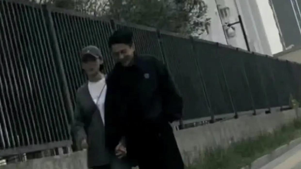 刘恺威|刘恺威女友身份被曝光，年龄相差8岁，两人感情稳定很甜蜜