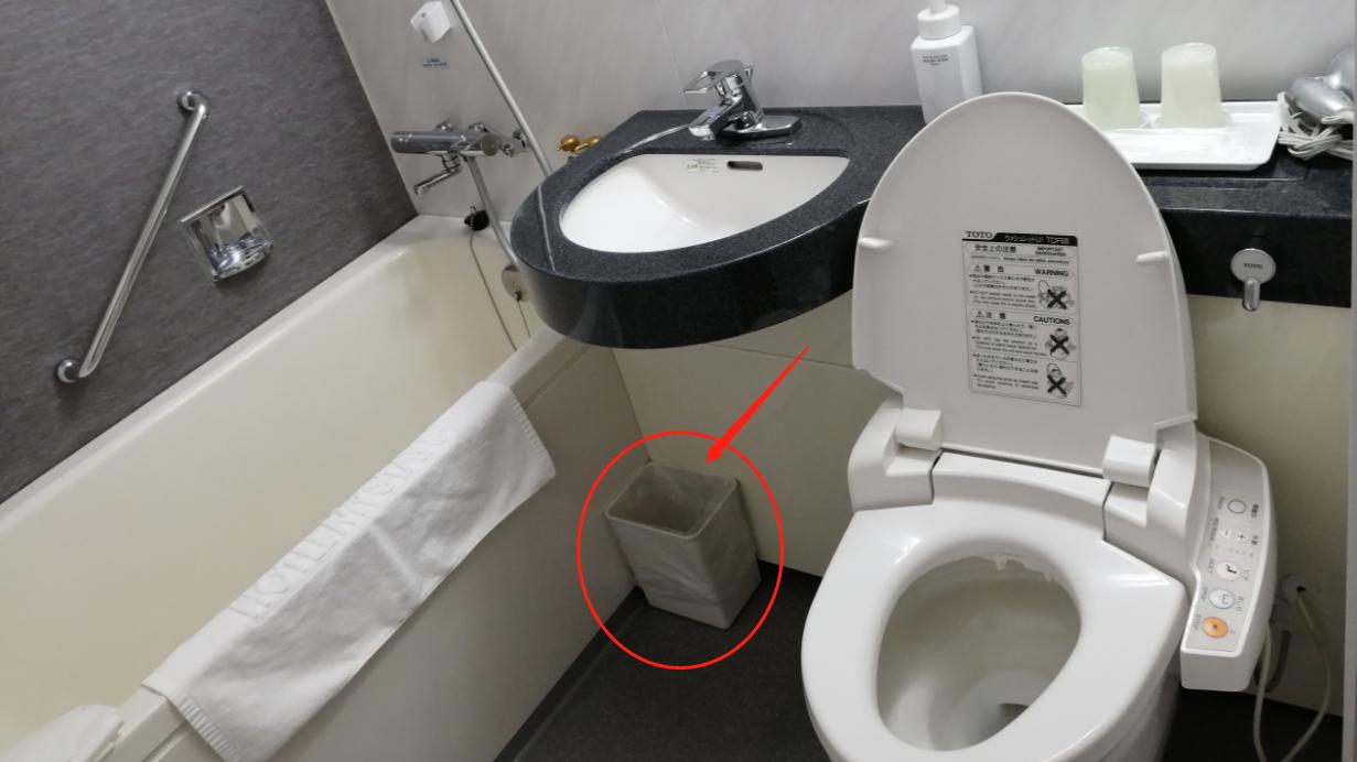 建议：厕纸丢马桶里直接冲走，不是误导，是正确用法的真实解答