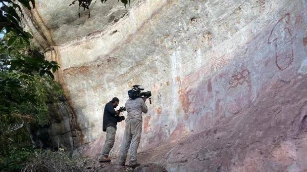 亚马逊丛林发现神秘壁画，距今一万年前，史前文明真存在过？