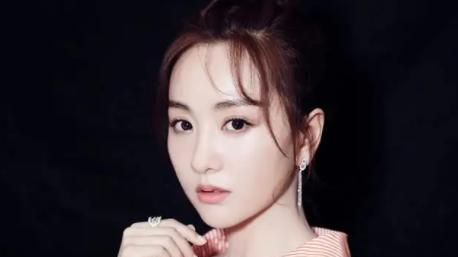 白敬亭|最懒女星杨蓉，因迟到错失“谋女郎”，赵宝刚叫不来，戏红人不红