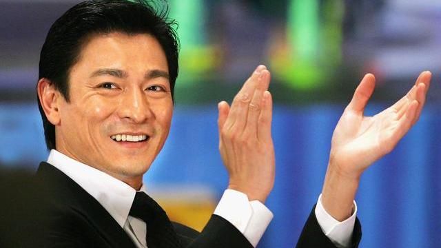 刘德华|刘德华担任好声音见证人，隔空献唱《今天》和《上海滩》