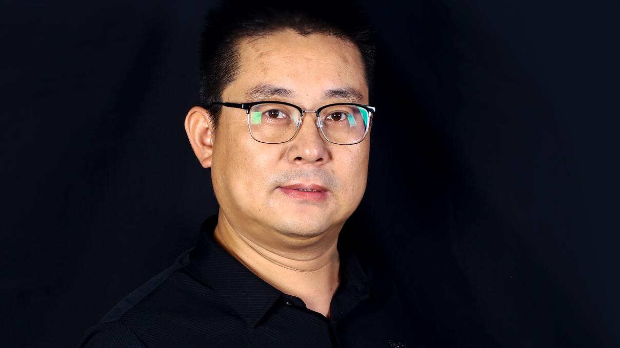 雕刻|翡翠玉雕刻大师—彭廷耀