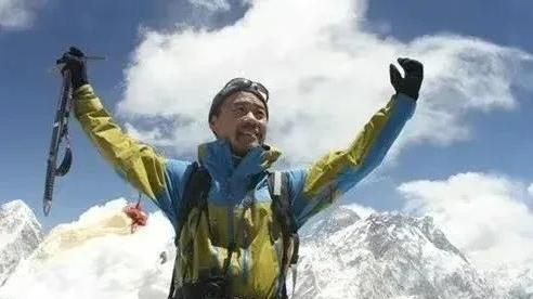 田朴珺|英雄落幕之王石的传奇和他晚年的不堪和做小