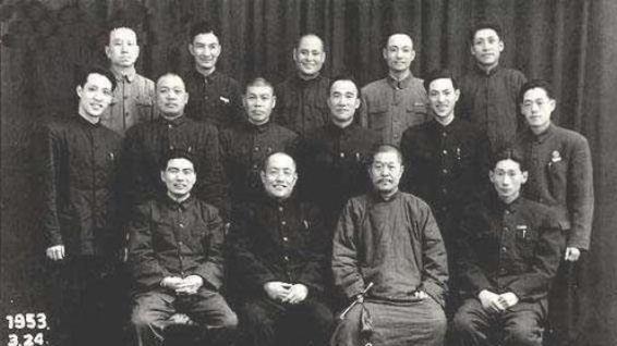 相声|目前在世的相声老艺人中，谁的辈分最大？