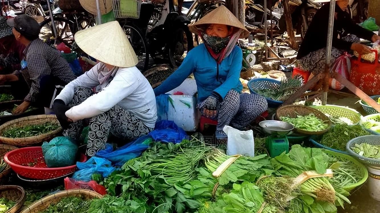 古墓中发现了1800年前造的墨块，专家多次化验，都没发现保存秘诀