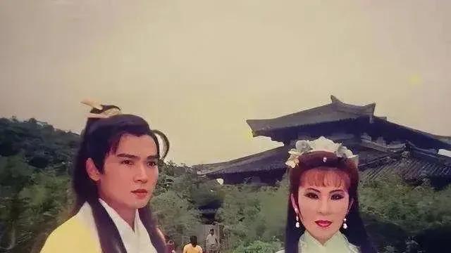 杨钧钧|杨钧钧纪念古龙拍《西门无恨》，底片被台风淹没，却被误解多年