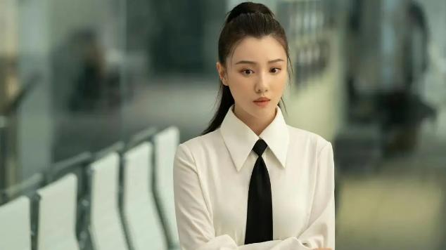 琼海|《玫瑰之战》作为一部新剧，是有关于职场的内容，还有一些感情戏