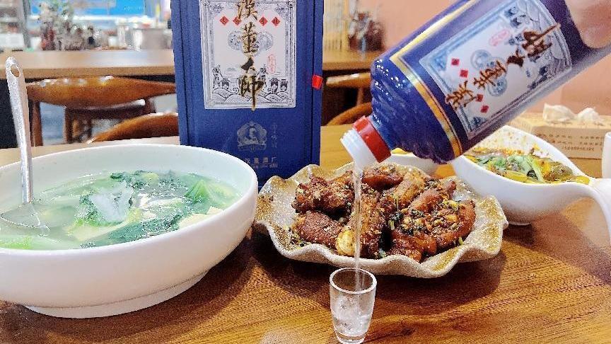 生肖|参加职场饭局，记住3个错误动作别犯，酒桌规矩，建议了解清楚