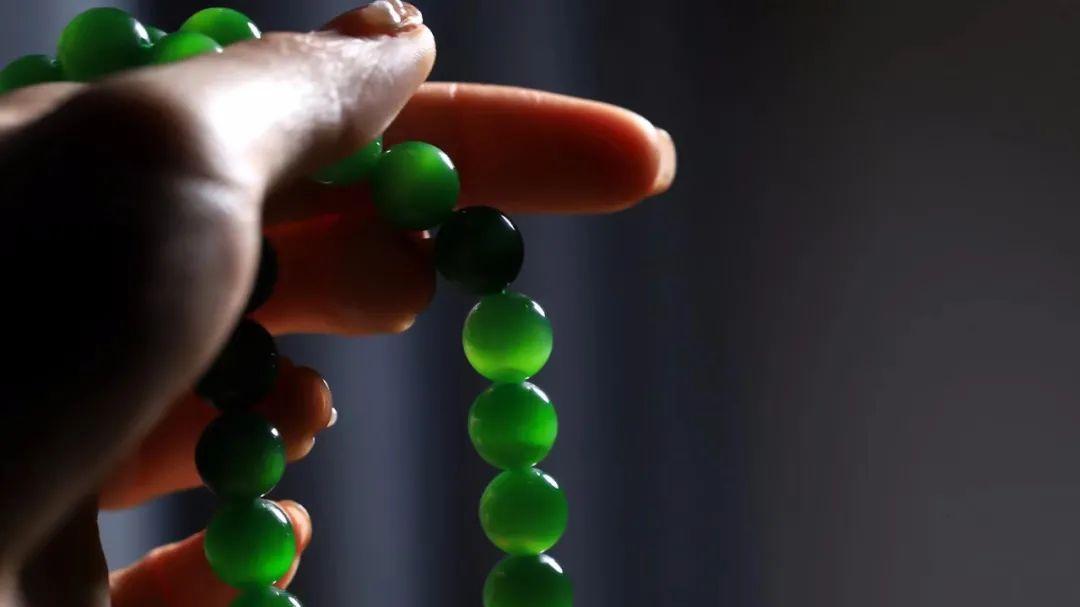 文玩|玉石文玩界的四个老套路，用一次坑一堆。入坑需谨慎。