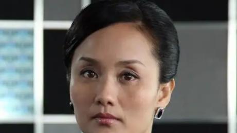 李颖|李颖：自带贵族气息的她有何故事呢？