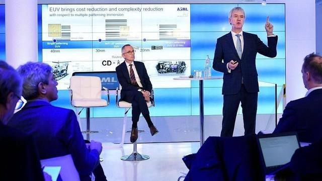 光刻机|关于光刻机，ASML突然改变态度，外媒：坐不住了？
