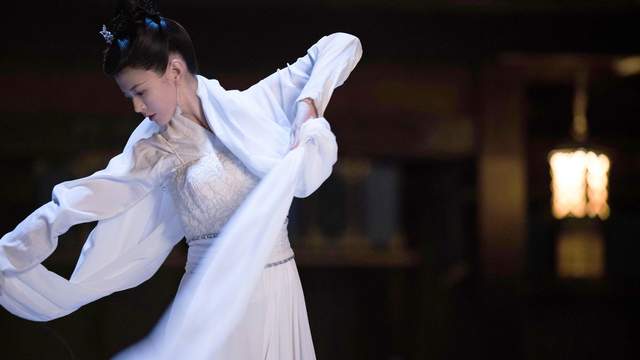 |明月祭君心开播就被催更，甜宠CP破悬案，古装悬疑剧能有多上头？