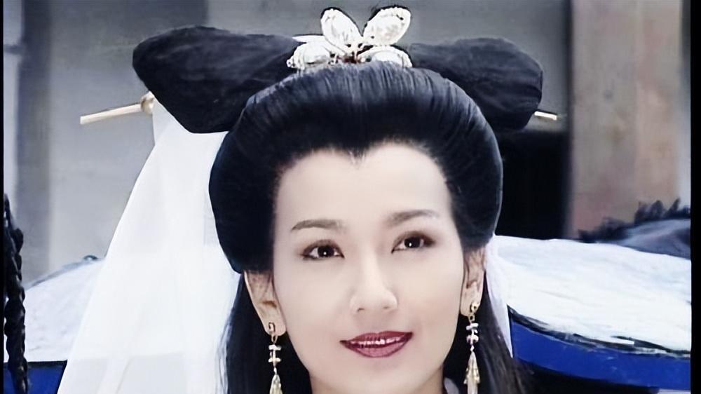 赵雅芝|赵雅芝因发际线偏高适合演“白娘子”？却因国语水平差曾多次拒演
