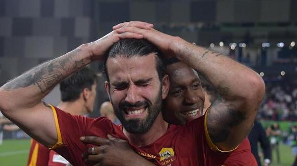 穆里尼奥|本赛季数次落泪的穆里尼奥，骄傲地宣布：赛季初的目标全部达成！