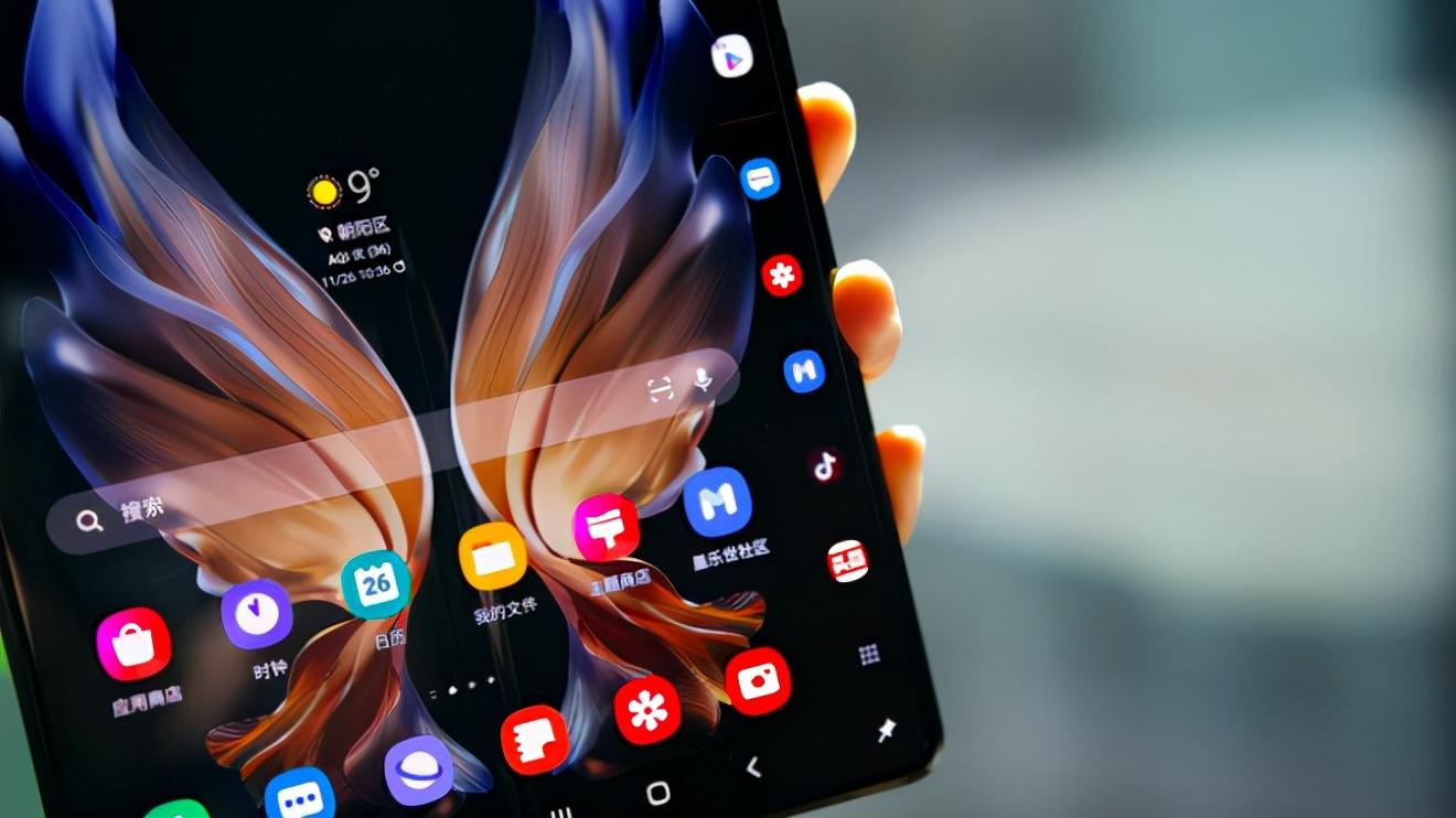 iPhone|原来智能侧边栏还有这些功能，智能字幕、同款比价，你用过几个？