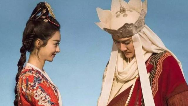 赵丽颖|赵丽颖拍摄《金婚》时，那时的冯绍峰在干嘛呢？原来他也在努力