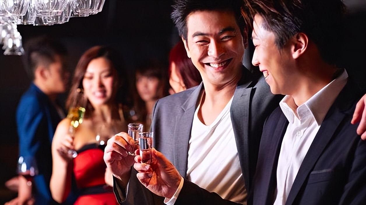 为啥别人喝完酒没啥事，你喝几杯就醉？听了行家解释，茅塞顿开