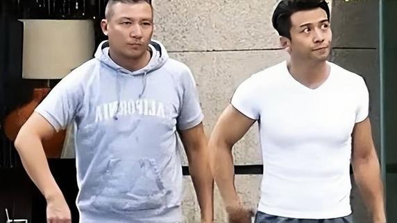 唐文龙|香港知名男星被曝与内地女友低调结婚，年过50岁仍想生小孩