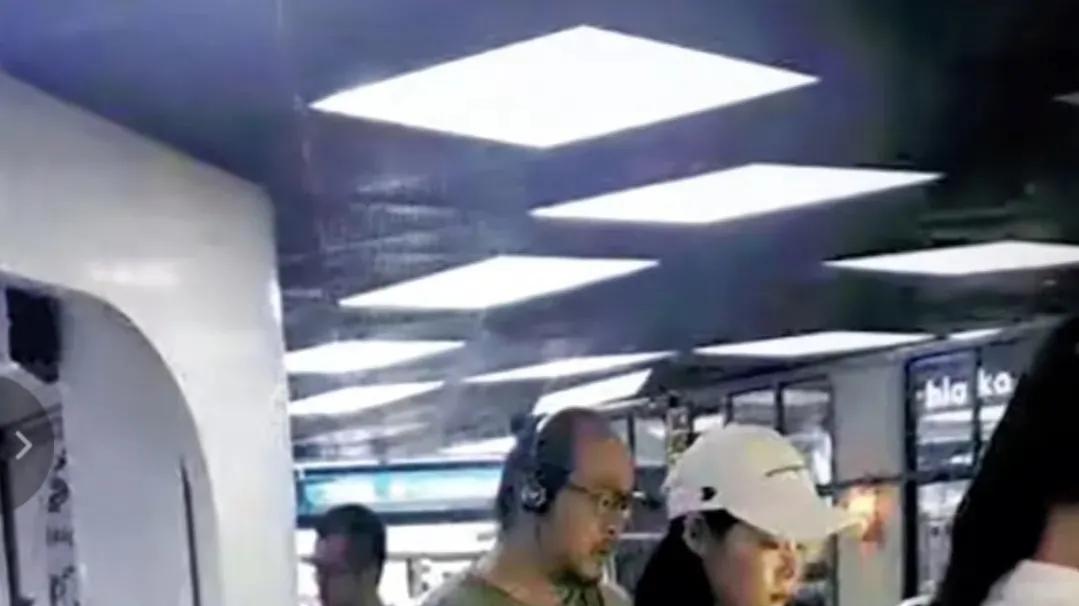 窦唯|窦唯，惊现北京街头！