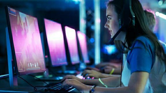 机箱|那些二三十万的电脑是怎么配出来的？