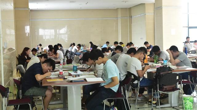 招聘|2022国家电网招聘信息已发布，月薪5000以上，4类学生有优势