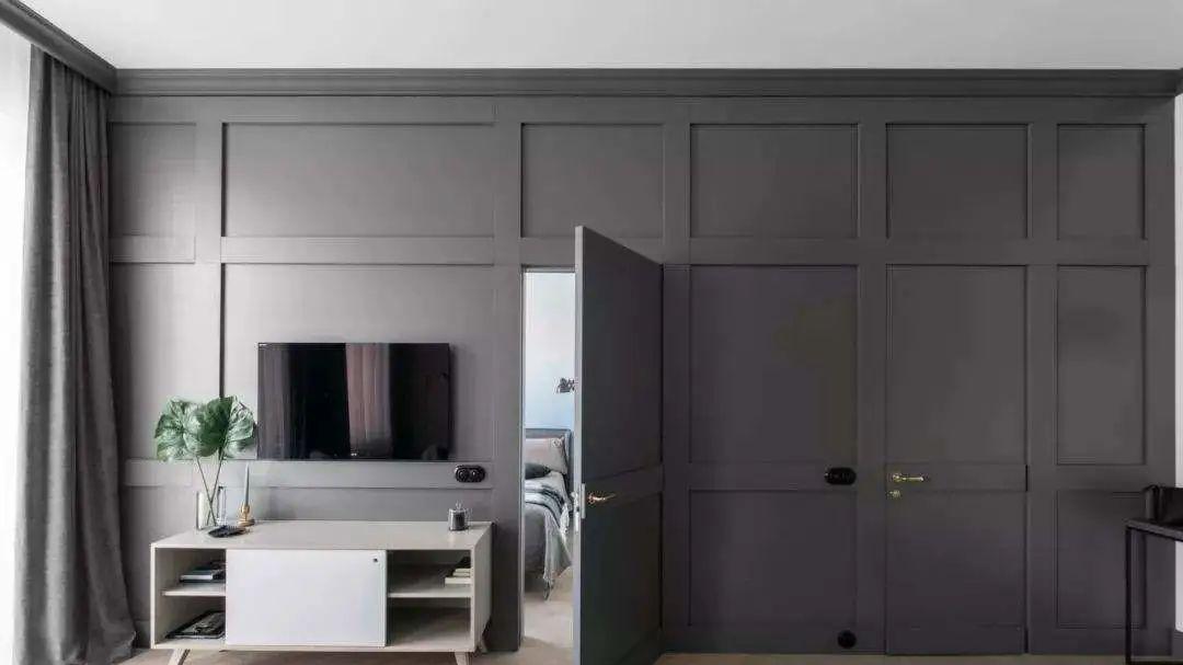 背景墙有房门不美观？试试隐形门设计！