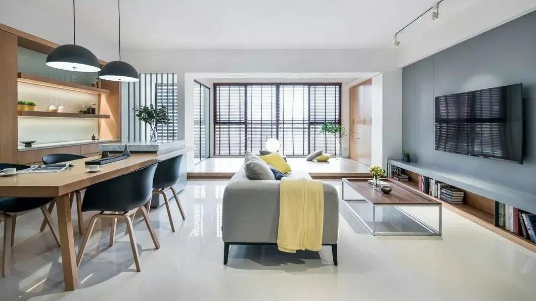 客厅阳台要不要打通？这样设计面积更大，更美观