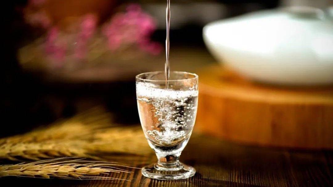 酱酒|这6款“酱香型白酒”，价格亲民，自饮、待客都适宜，你喝过几种