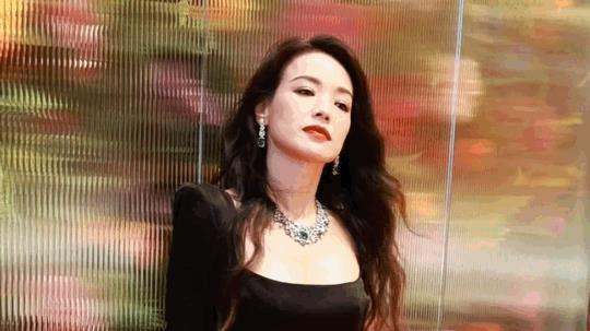 关晓彤|95花们的红毯现场—没有一个能打的？