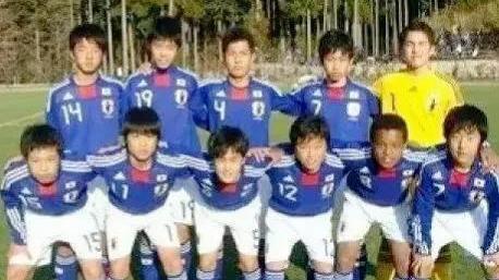 日本队|日本足球为中国足球培养出一名国脚级球员，该中国球员在踢J联赛