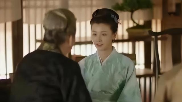 盛华|知否原著，“骄傲的孔雀”盛华兰，孔嬷嬷早就断定她会在婆家吃苦