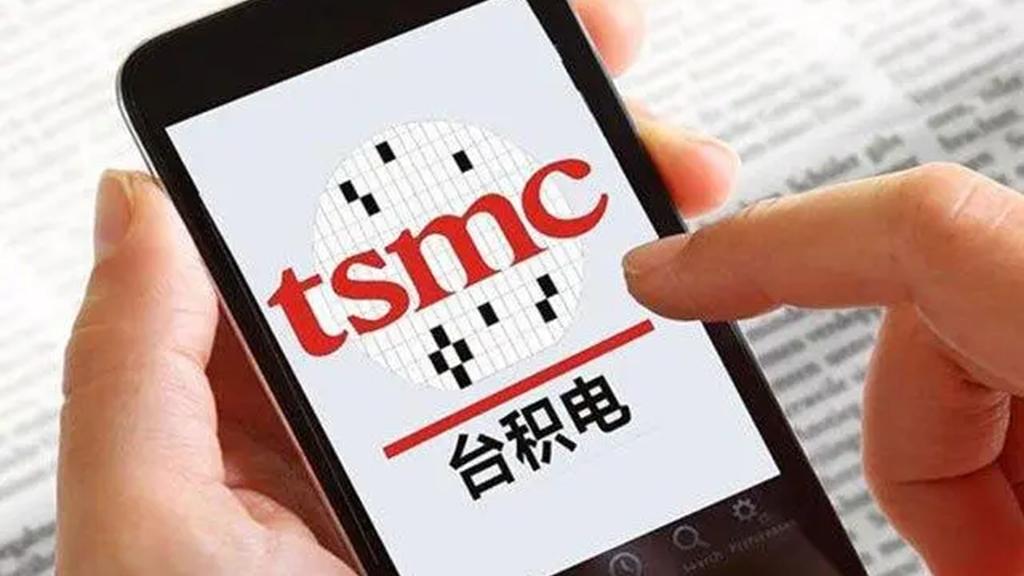 Python|10架飞机运输，又摊牌870亿赴美？台积电的行动敲响了“警钟”！