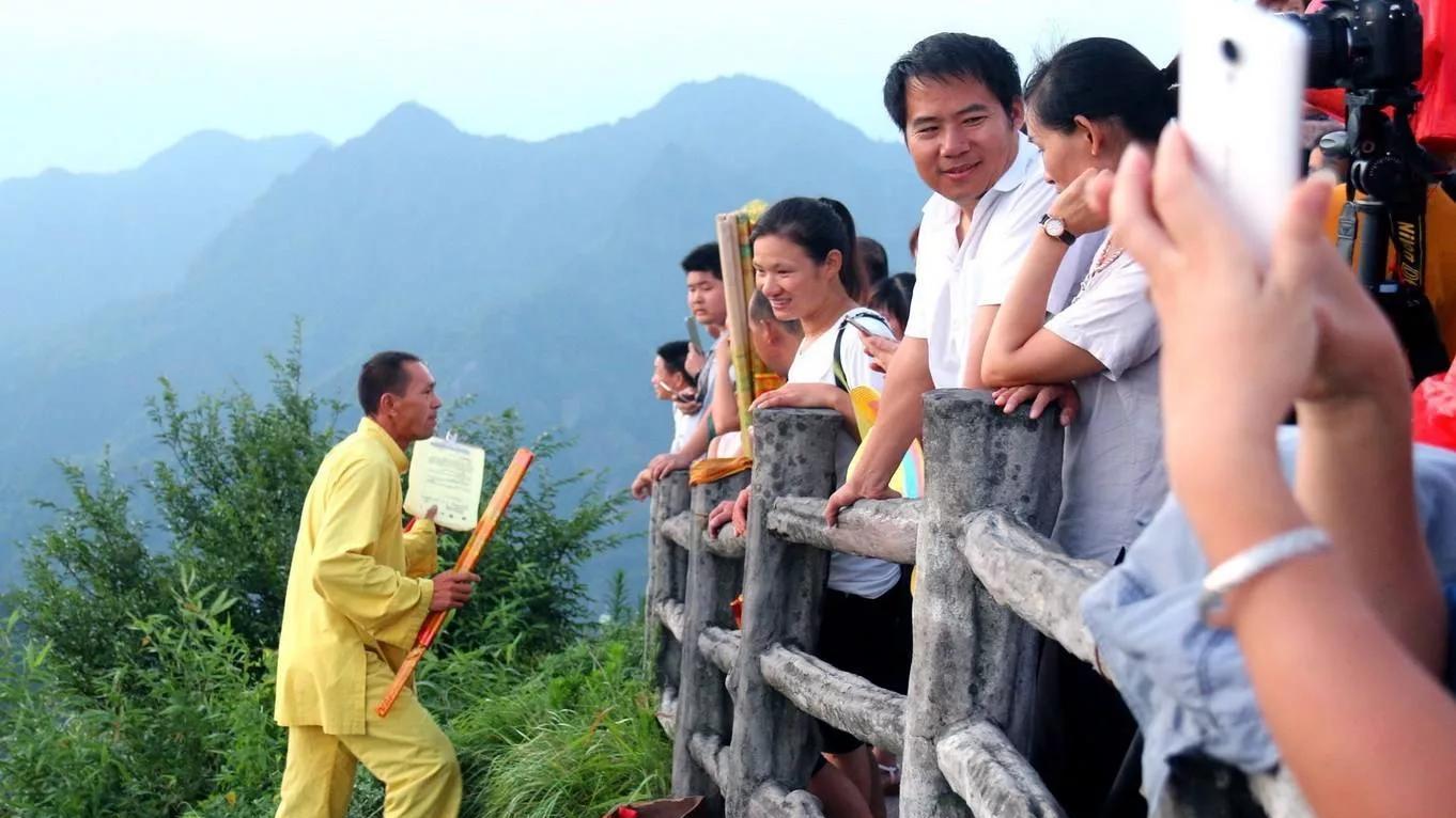 工地|身上若无千斤担，谁用生命赌明天？风险极大的6种高空职业者