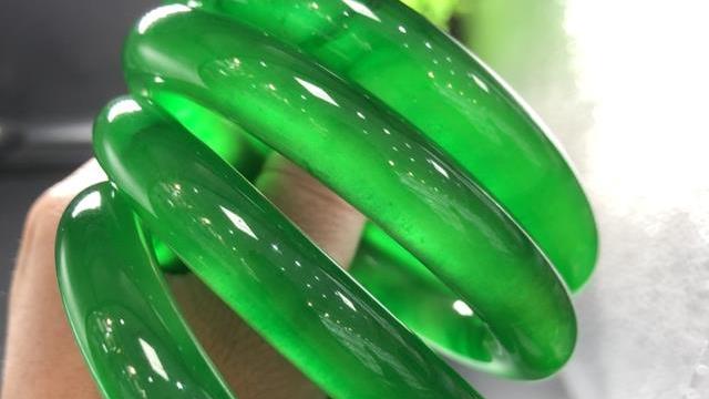 邮票|染色翡翠害人不浅！看完文章，不再当冤大头！