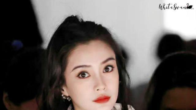 郑秀妍|baby郑秀妍同框看秀！镜头上很冷酷！私下在线教Jessica加微信